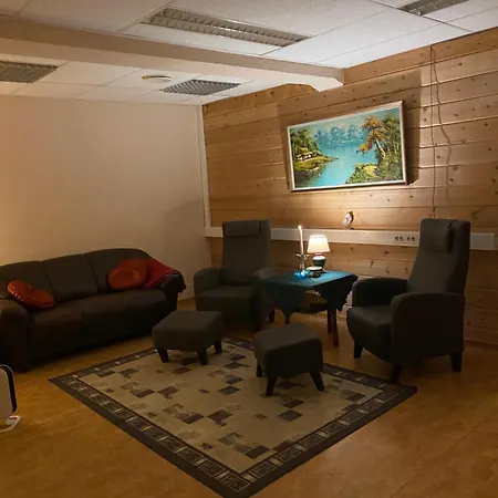 Sentrum Overnatting-kjollefjord Maison d'hôtes Kjøllefjord